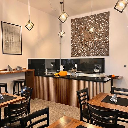 克罗斯诺The Old Townhouse II公寓式酒店 外观 照片
