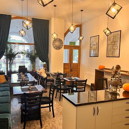 克罗斯诺The Old Townhouse II公寓式酒店 外观 照片