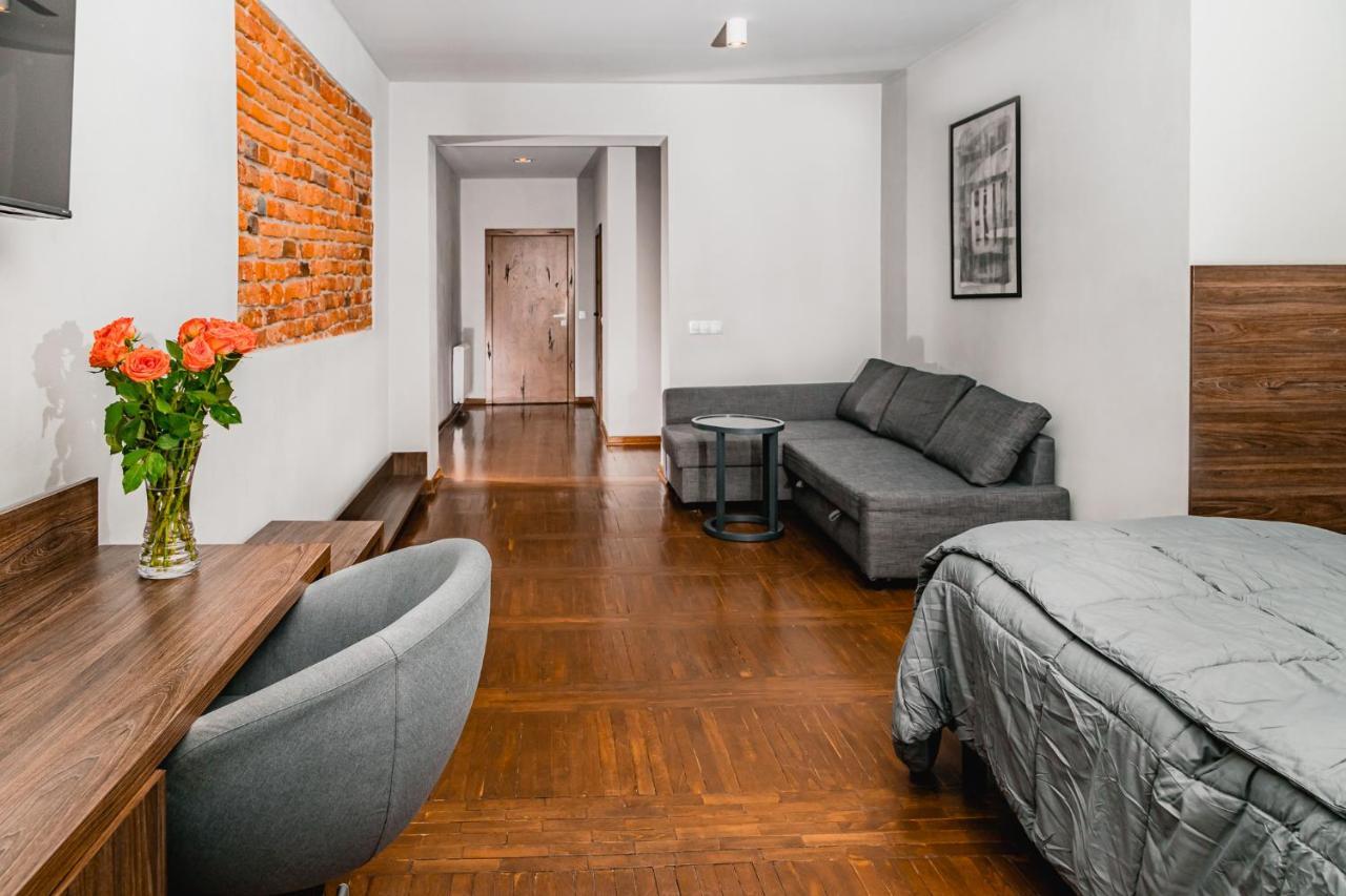 克罗斯诺The Old Townhouse II公寓式酒店 外观 照片