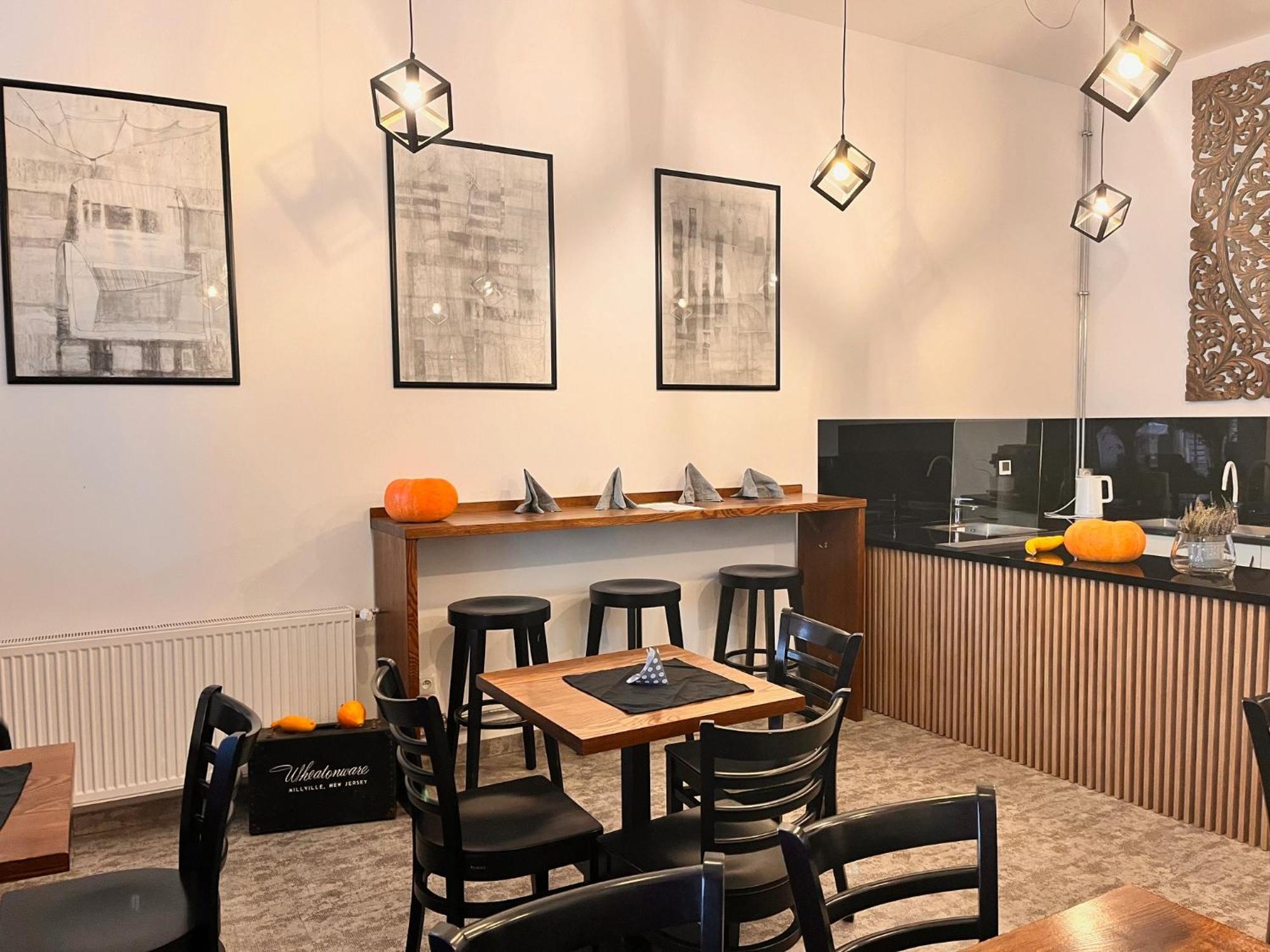克罗斯诺The Old Townhouse II公寓式酒店 外观 照片